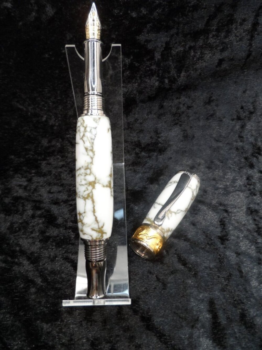 Broadwell Nouveau Sceptre Fountain Pen Black Gold TruStone Rhodium 22kt Gold Plt